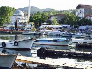 Kışlaönü Balıkçı Barınağı'nın sorunları çözülecek