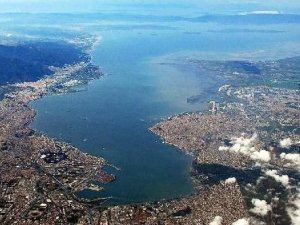 İzmir Limanı'nın Varlık Fonu'na devri Körfez Projesi'ni etkiledi