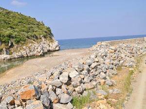 Antalya’nın Gazipaşa Yat Limanı'nda mendirek yapımı tamamlandı