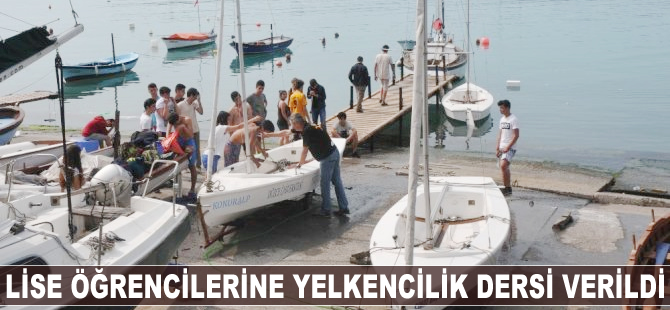 Piri Reis Mesleki ve Teknik Anadolu Lisesi öğrencilerine yelkencilik kursları veriliyor