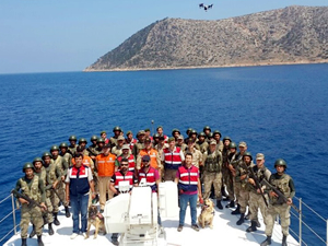 Sahil Güvenlik Akdeniz Bölge Komutanlığı, Dana Adası’na operasyon düzenledi