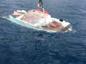 Alanya'da özel tekne, tur teknesiyle çatıştı