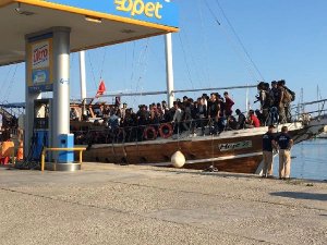 Antalya'dan deniz yoluyla yurt dışına kaçmaya çalışan 194 sığınmacı yakalandı