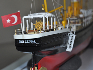 600 parçayla Gülcemal Gemisi'nin maketini yaptı
