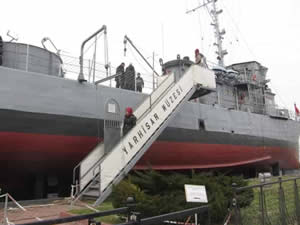 Yarhisar Müze Gemisi ziyaretçi akınına uğradı