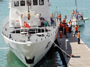 Ege Denizi'nde bir yelkenlide 120 kaçak göçmen yakalandı