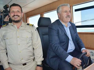 Ahmet Arslan Çıldır Gölü'ndeki iskele açılışına katıldı