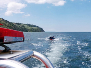 Mudanya açıklarında seyreden boş tekne, arama - kurtarma ekiplerini harekete geçirdi