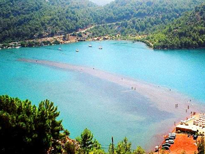 Marmaris'in ünlü plajı Kızkumu gittikçe kirleniyor