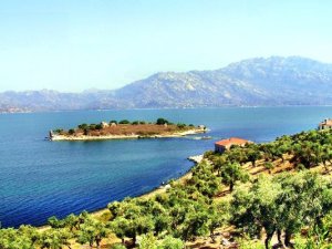 Kızgın kumların alternatifi, Bafa Gölü oldu