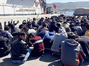 Ege Denizi'nde 56 göçmen yakalandı