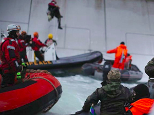 Rusya, Greenpeace gemisine el koyduğu için ceza ödeyecek