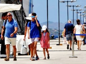 M/S Mein Schiff 2, Bodrum'a 2 bin 165 turist getirdi