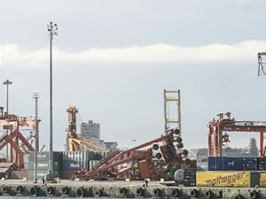 Haydarpaşa Limanı, hizmet vermeye devam ediyor