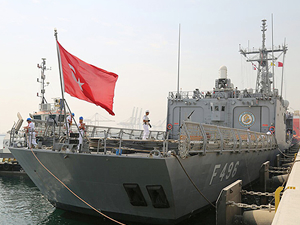 TCG Gökova Fırkateyni, Hamed Limanı'na yanaştı