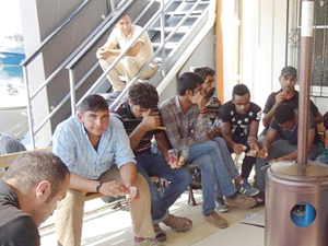 İzmir Dikili açıklarında 31 göçmen yakalandı