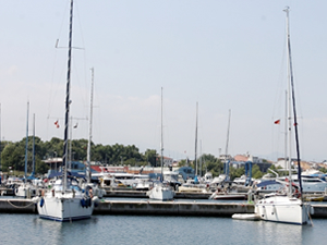 Setur Marina'daki yatlar demir aldı