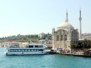 Maltepeli kadınlar Boğaz turunda biraraya geldi