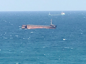 Kilyos açıklarında ikiye bölünen geminin yakıtı alınacak