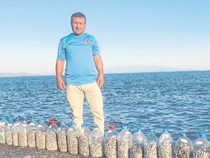 Narlıdere’de deniz dibinden 600 kilogram kurşun çıkardı