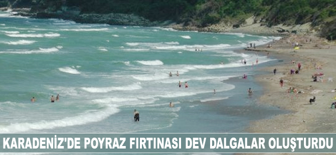 Batı Karadeniz’de poyraz fırtınası dev dalgalar oluşturdu