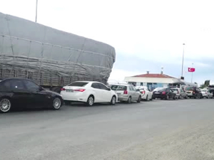 Tekirdağ'da feribot iskelelerinde bayram yoğunluğu