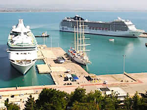 Yunanistan'dan Cruise turistleri için gümrüksüz liman önerisi