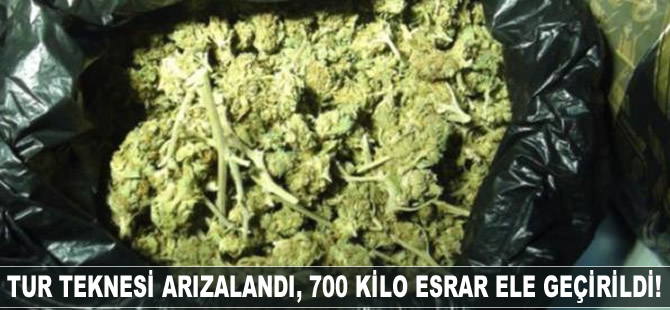 Tur teknesi arızalandı, 700 kilo esrar ele geçirildi!