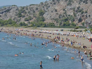 Güney Ege sahillerinde bayram tatili yoğunluğu yaşanıyor