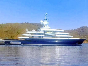 Ultra lüks yat 'Luna' Marmaris’e demirledi