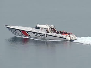 Ege Denizi'nde Suriye uyruklu 46 kaçak göçmen yakalandı