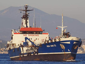 45 yaşındaki tankerin battığı Saronik Körfezi’nde sızıntı tespit edildi