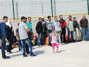 Didim'de 49 Suriyeli kaçak göçmen kurtarıldı