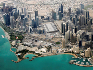 Katar 'teknelere el koydu' suçlamasını kınadı