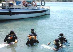 Marmaris'te sezon öncesi deniz temizliği