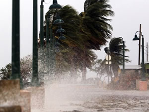 Maria Kasırgası Porto Riko'yu elektriksiz bıraktı