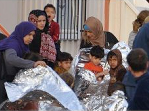 Dikili'de 113 kaçak göçmen yakalandı