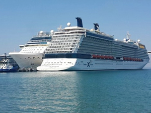 3 kruvaziyer gemisi Kuşadası'na 6 bin turist getirdi
