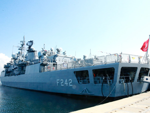 TCG Fatih Fırkateyni, ziyaretçileri seyre çıkardı