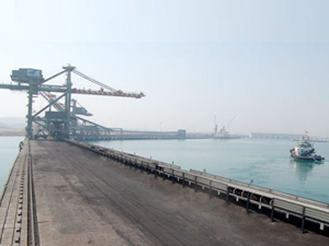 Hindistan’ın Gangavaram Limanı’nda kaza: 2 ölü