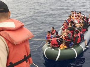 Kuşadası'nda 45 kaçak göçmen yakalandı