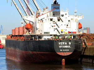 TMSF'nin FETÖ iddiasıyla el koyduğu geminin işletmesi Salih Zeki Çakır'a verildi