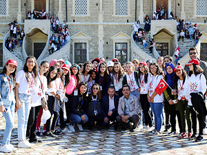 Diyarbakırlı öğrenciler tekneyle boğaz turu yaptı