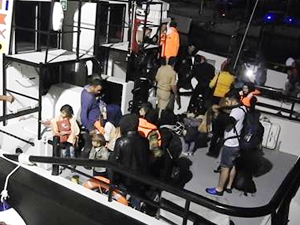 İzmir 60 Suriyeli kaçak göçmen yakalandı