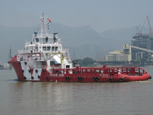 İtalya’da göçmen kurtarma gemisinde arama yapıldı