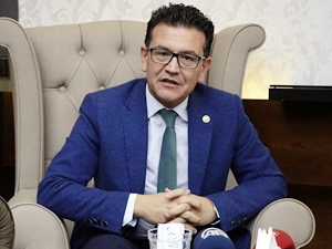 Atay Uslu: Almanya’da 10 binden fazla sığınmacı çocuk kayboldu