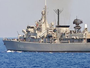 HS Kanaris, Saronik Körfezi'nde karaya oturdu