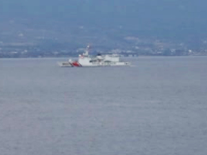 Batan kaçak göçmen teknesinde kaybolan 7 kişi aranıyor