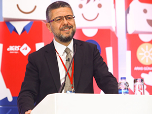 'Doğa Dostu Araslar' 2 ton atığın denize karışmasını engelledi