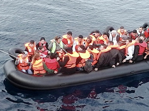 Balıkesir'de Suriye uyruklu 39 kaçak göçmen yakalandı